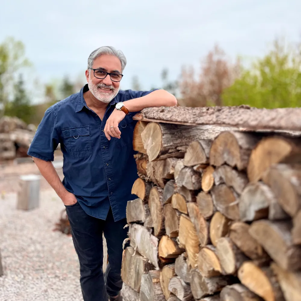 Portrait of Ali Rad